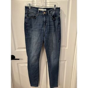 Levis Jeans Women Sz 8L 30x32 Blue Signature Gold Totally Shaping Pull On Skinny